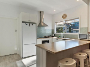 Modern Cottage in the Heart of Huskisson Huskisson